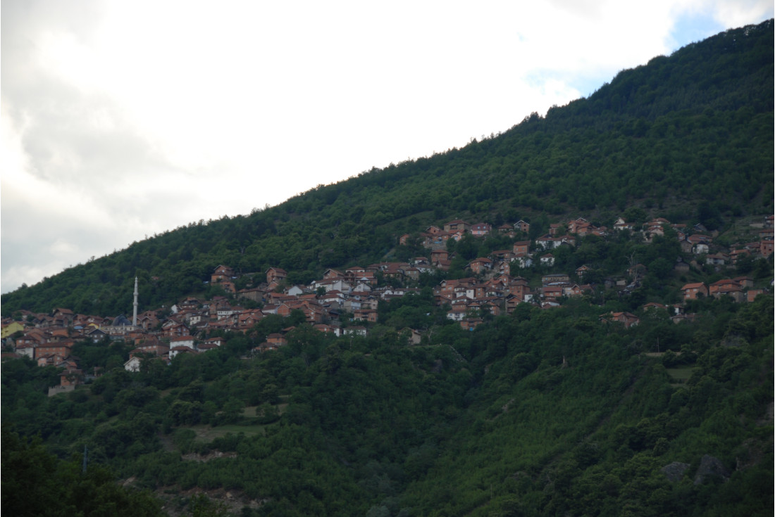 Cities and towns always surrounded by green