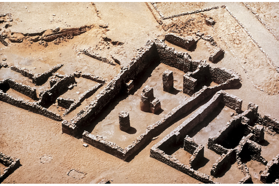 The digs at Saar Archaeological Site have proved the existence of an organised lifestyle with well-ordered roads, houses and courtyards and a central marketplace