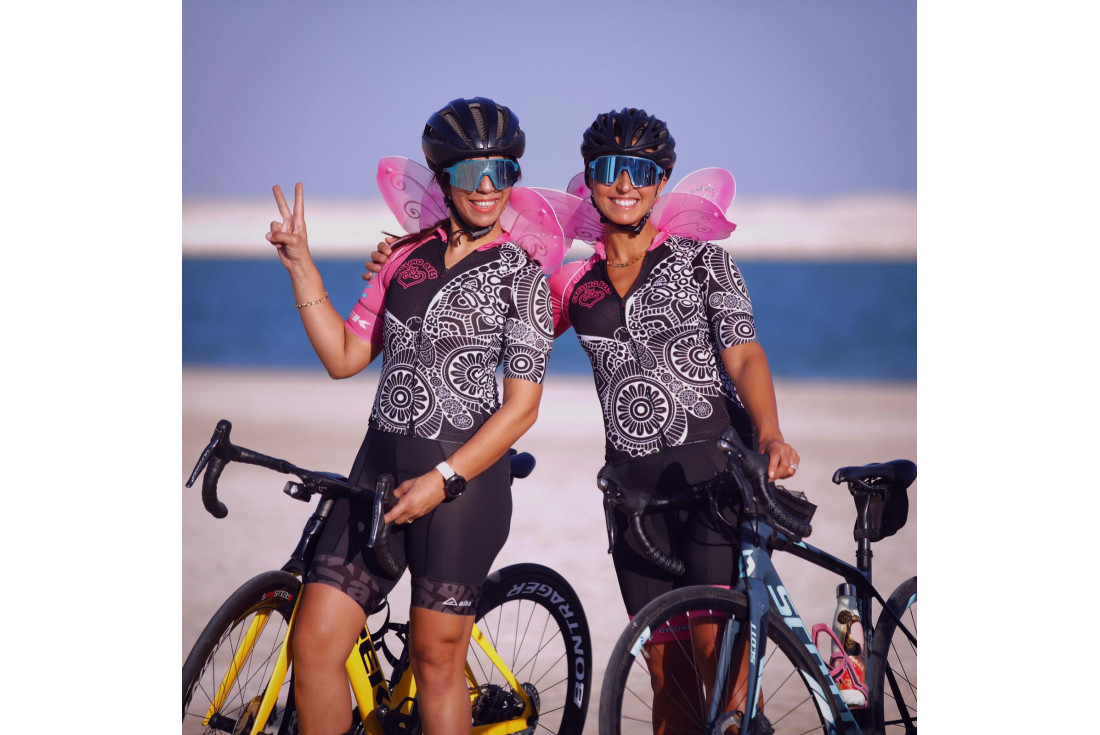 Cycling Bees at the beach