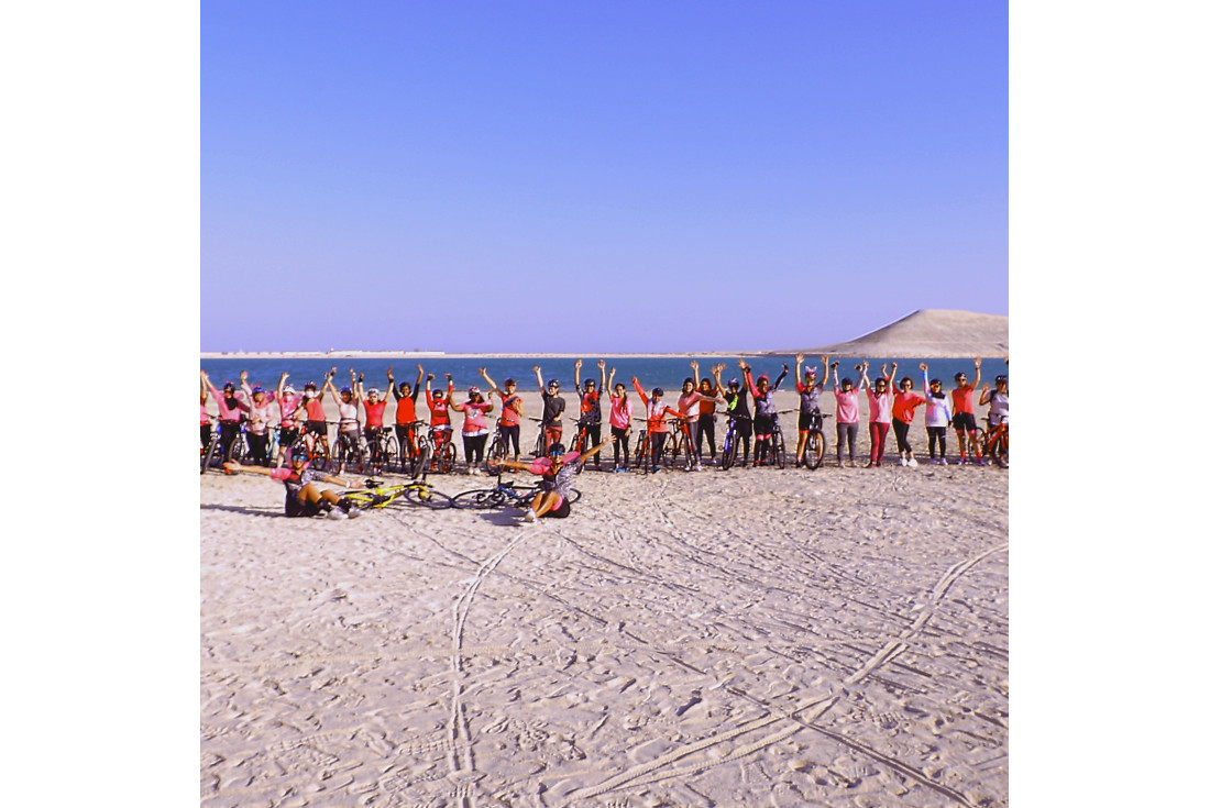 Cycling Bees at the beach