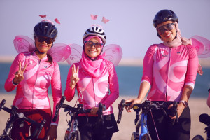 Cycling Bees at the beach