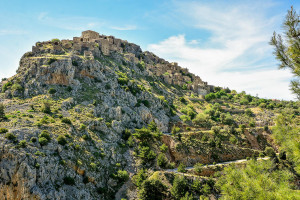 Anavatos, a medieval village