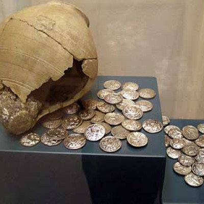 Greek coins from the Tylos era